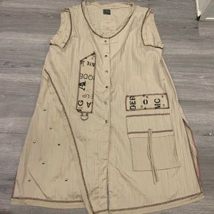 Tara Vao button up vest